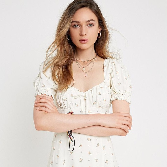 Sweetheart Floral Mini Dress 🌸